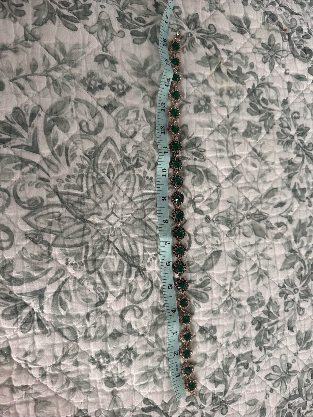 Green stones in classic vintage choker - Picture 2 of 2